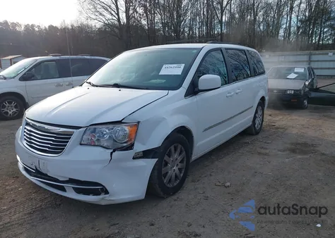 2015 Chrysler Town & Country Touring from USA, damaged, VIN 2C4RC1BG2FR751985